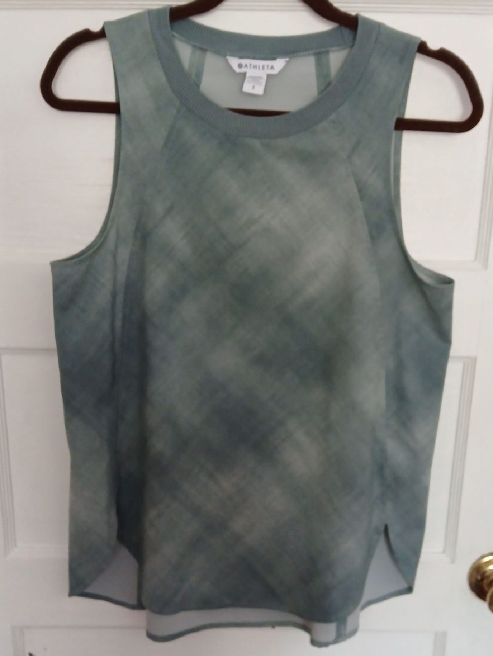 Athleta Sage Green Zypheer Print Tie-Dye Sleeveless Tank/ Size: Small